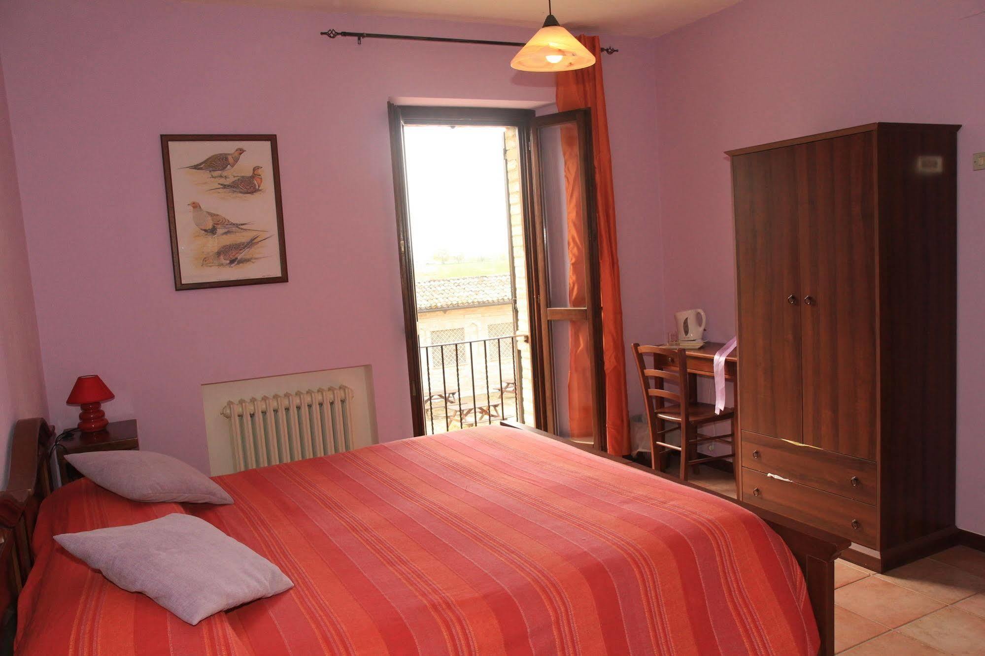 Hotel La Quiete Асизи Екстериор снимка